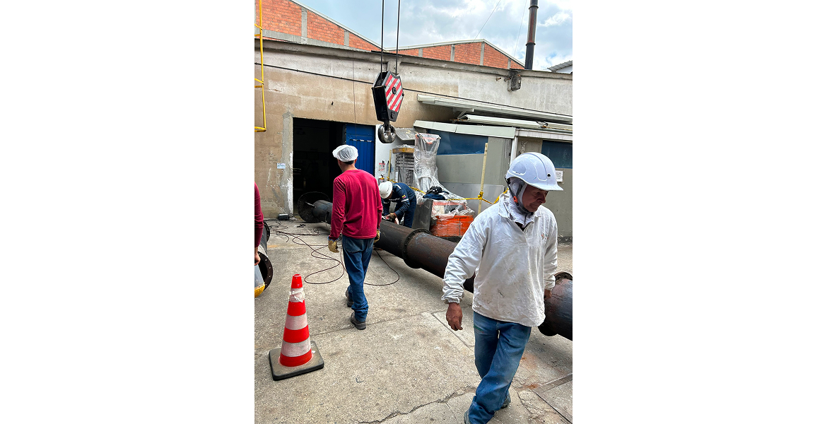 Desmontaje, traslados, izajes, traslado de plantas industriales.
