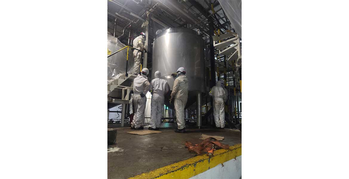 Servicio de mantenimiento mecanico preventivo, correctivo, reparaciones,
                                            adecuaciones. Servicio de torno, fresadora, prensa hidráulica.