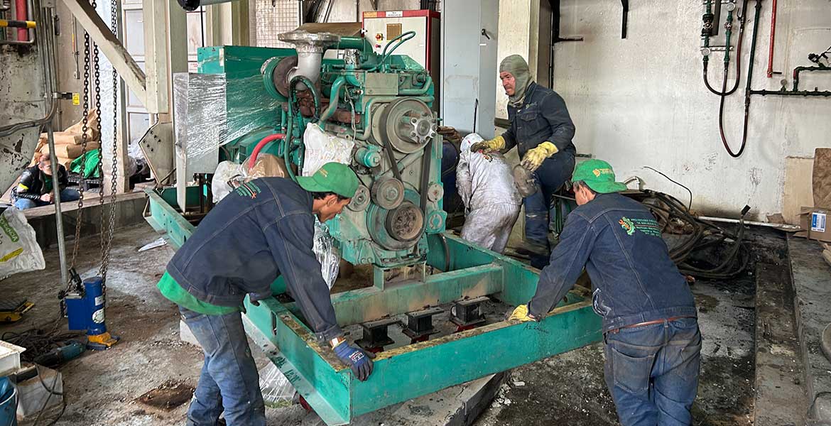 Servicio de mantenimiento mecanico preventivo, correctivo, reparaciones,
                                            adecuaciones. Servicio de torno, fresadora, prensa hidráulica.