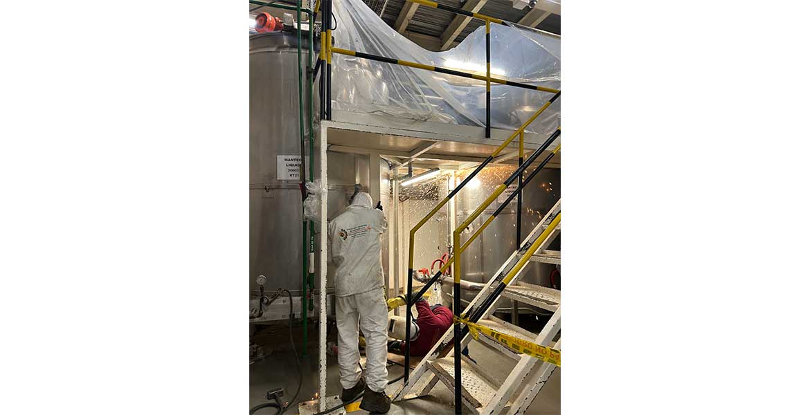 Servicio de mantenimiento mecanico preventivo, correctivo, reparaciones,
                                            adecuaciones. Servicio de torno, fresadora, prensa hidráulica.