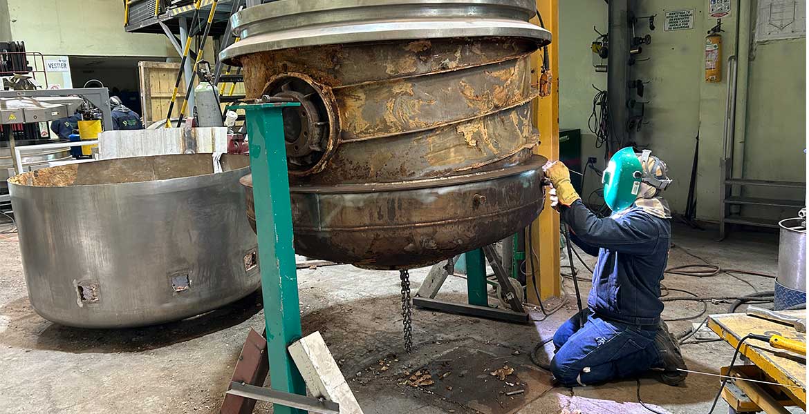 Servicio de mantenimiento mecanico preventivo, correctivo, reparaciones,
                                            adecuaciones. Servicio de torno, fresadora, prensa hidráulica.